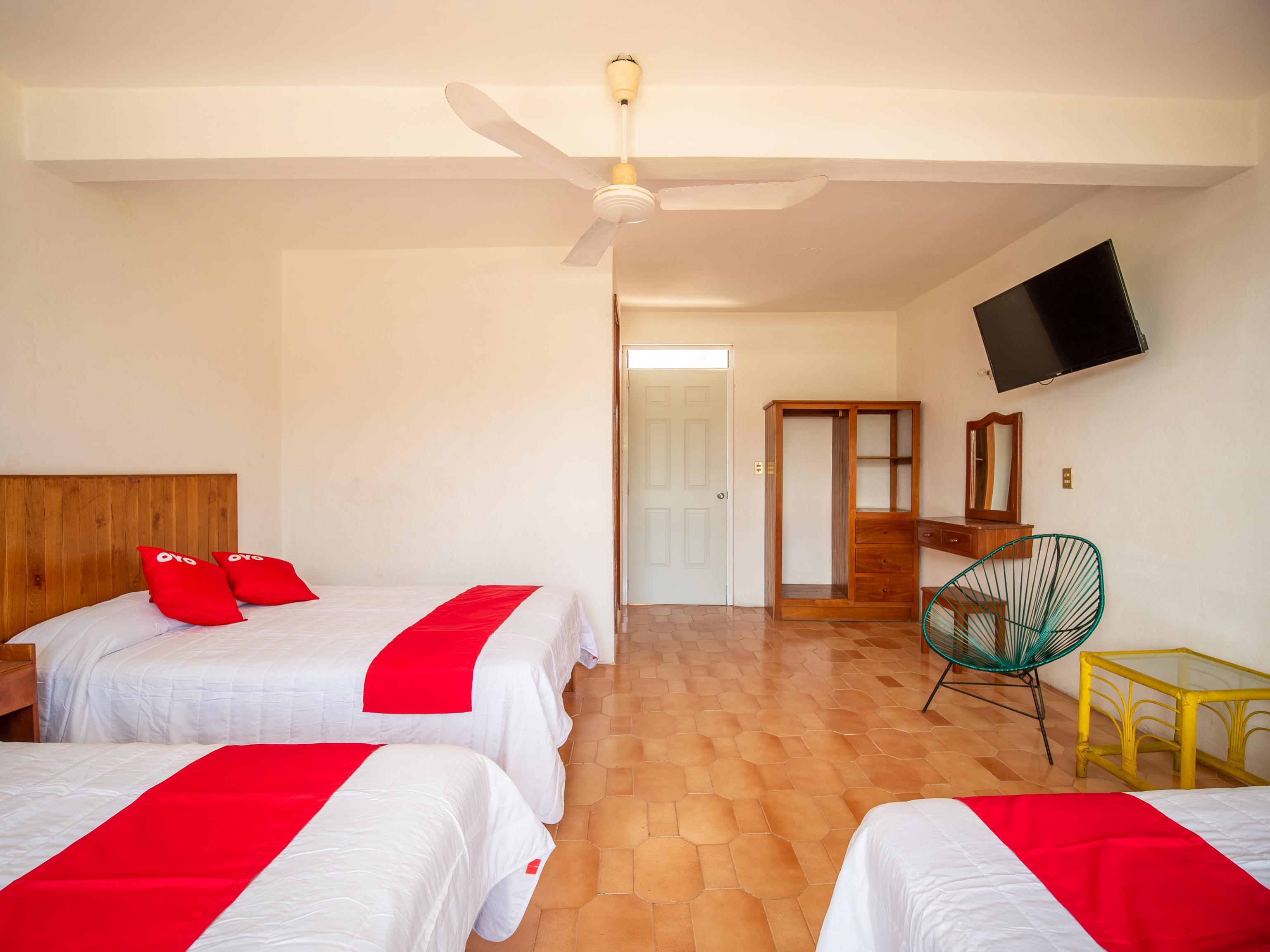 Oyo Hotel Arena Surf, Puerto Escondido エクステリア 写真