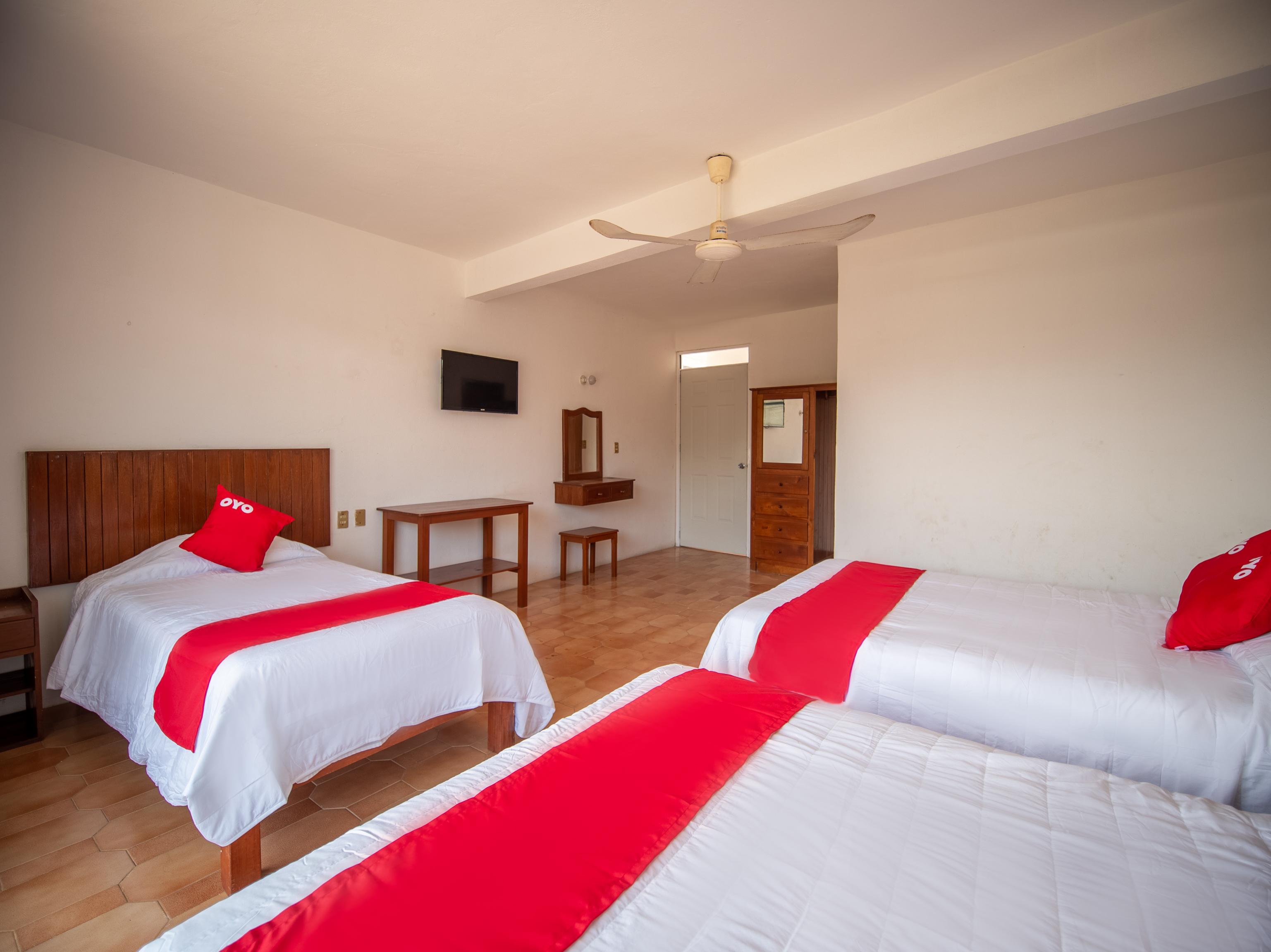 Oyo Hotel Arena Surf, Puerto Escondido エクステリア 写真